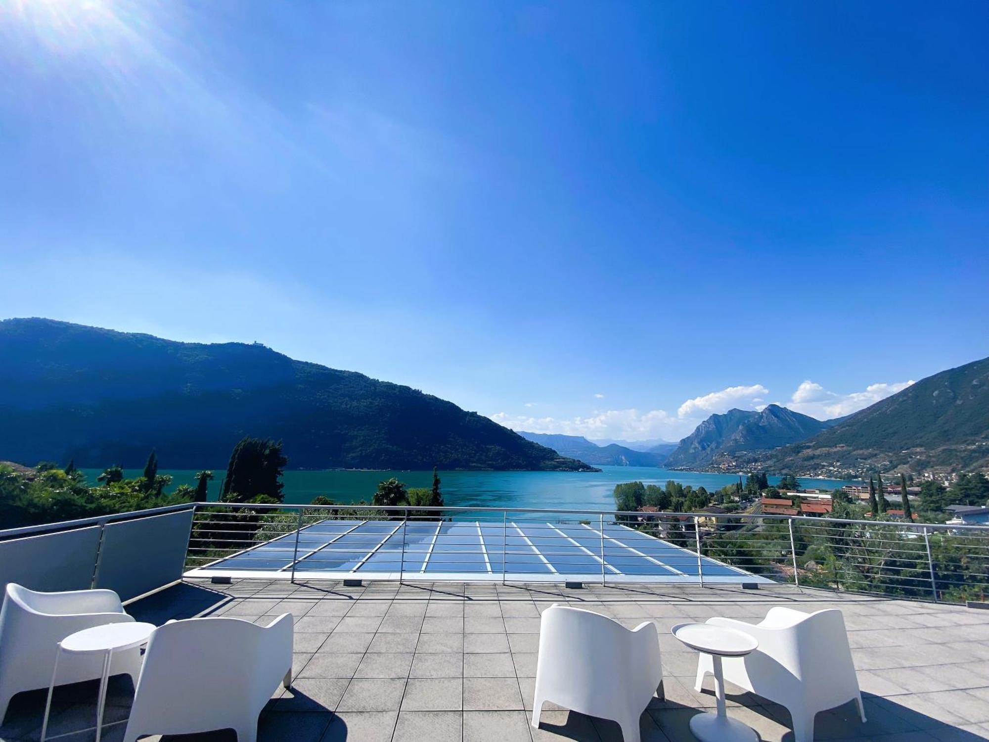 Vela Di Soleville Camere Con E Senza Vista Lago Con Ristorante & Pizzeria Sale Marasino Exterior photo