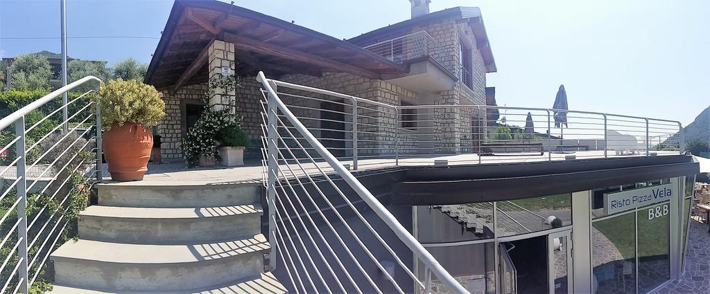 Vela Di Soleville Camere Con E Senza Vista Lago Con Ristorante & Pizzeria Sale Marasino Exterior photo